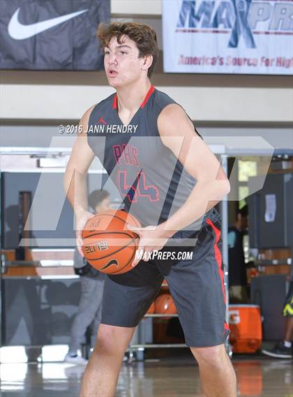 Thumbnail 3 in Bellevue vs. Pinnacle (Rancho Mirage Holiday Invitational) photogallery.