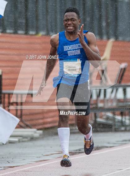 Thumbnail 3 in 50th Annual Loucks Games (Men's 100 Meter Dash) photogallery.