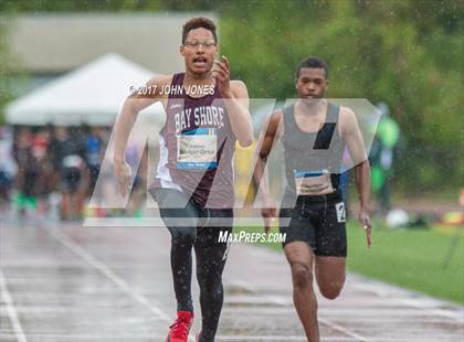 Thumbnail 2 in 50th Annual Loucks Games (Men's 100 Meter Dash) photogallery.