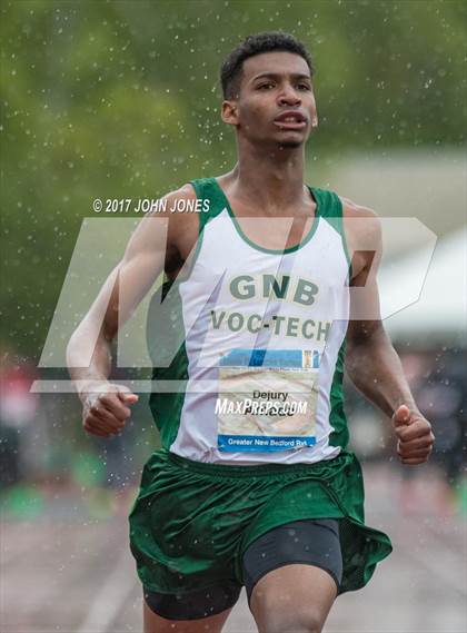 Thumbnail 1 in 50th Annual Loucks Games (Men's 100 Meter Dash) photogallery.