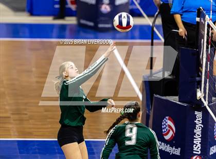 Thumbnail 1 in Stratton vs. Plateau Valley (CHSAA 1A Round 1) photogallery.