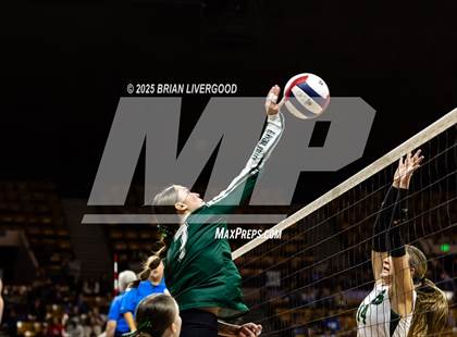 Thumbnail 2 in Stratton vs. Plateau Valley (CHSAA 1A Round 1) photogallery.