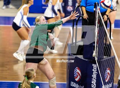 Thumbnail 2 in Stratton vs. Plateau Valley (CHSAA 1A Round 1) photogallery.