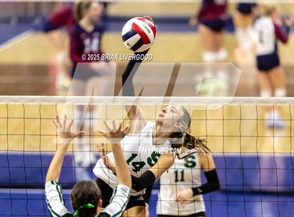 Thumbnail 1 in Stratton vs. Plateau Valley (CHSAA 1A Round 1) photogallery.