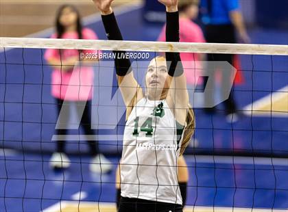 Thumbnail 2 in Stratton vs. Plateau Valley (CHSAA 1A Round 1) photogallery.