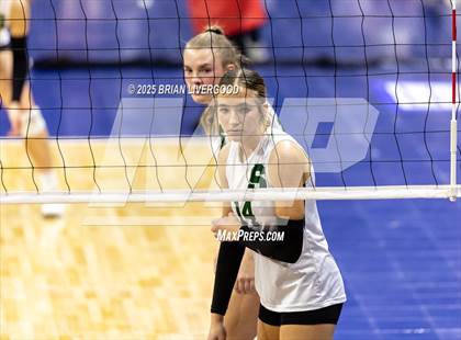 Thumbnail 3 in Stratton vs. Plateau Valley (CHSAA 1A Round 1) photogallery.