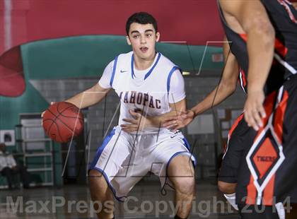 Thumbnail 3 in Mahopac vs White Plains (Hoops for a Cure) photogallery.