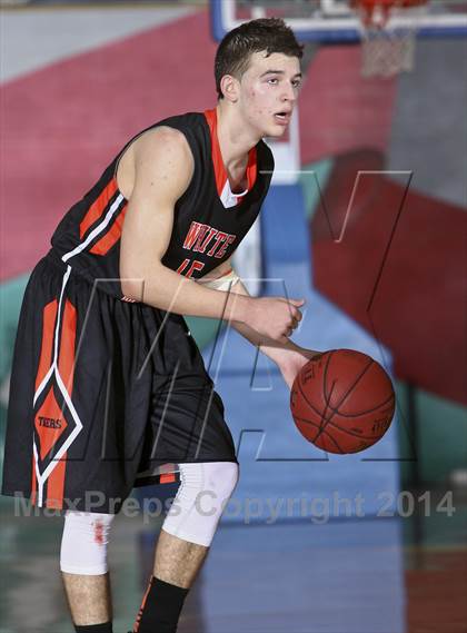Thumbnail 2 in Mahopac vs White Plains (Hoops for a Cure) photogallery.