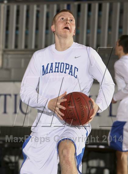 Thumbnail 3 in Mahopac vs White Plains (Hoops for a Cure) photogallery.