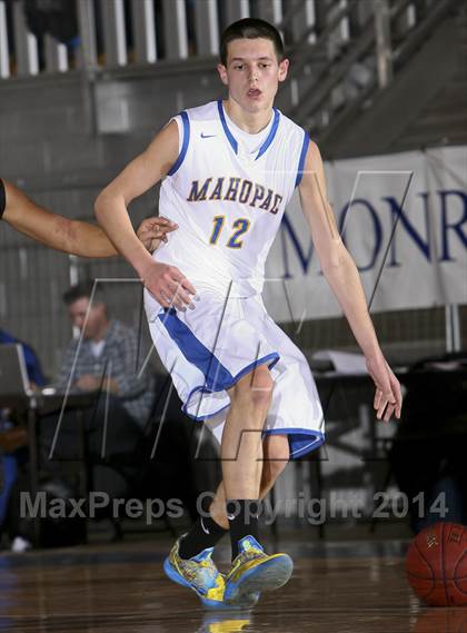 Thumbnail 1 in Mahopac vs White Plains (Hoops for a Cure) photogallery.