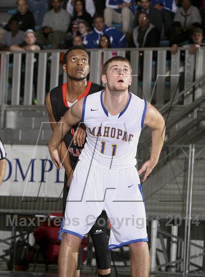 Thumbnail 2 in Mahopac vs White Plains (Hoops for a Cure) photogallery.