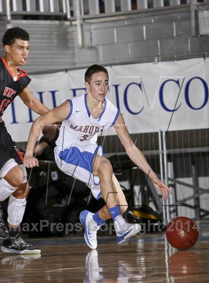 Thumbnail 1 in Mahopac vs White Plains (Hoops for a Cure) photogallery.