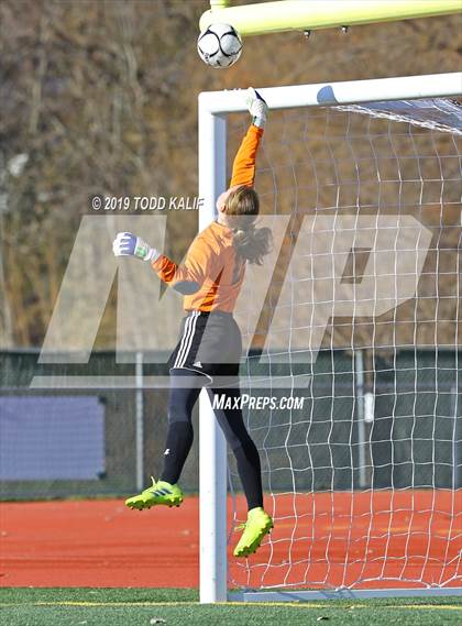 Thumbnail 2 in Old Lyme vs. Holy Cross (CIAC Class S Championship) photogallery.