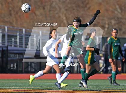 Thumbnail 1 in Old Lyme vs. Holy Cross (CIAC Class S Championship) photogallery.