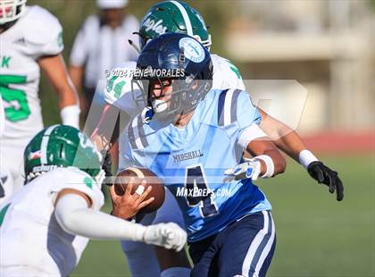 Thumbnail 2 in Eagle Rock vs Marshall photogallery.