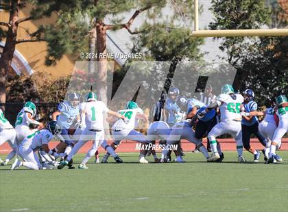 Thumbnail 3 in Eagle Rock vs Marshall photogallery.