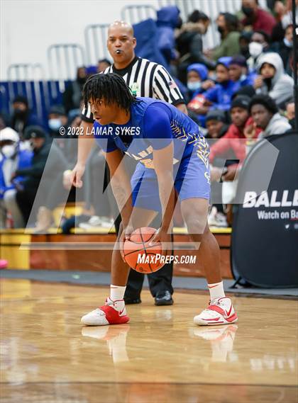 Thumbnail 1 in St. Vincent-St. Mary vs. Lincoln photogallery.