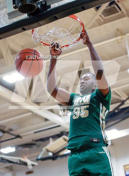Thumbnail 1 in St. Vincent-St. Mary vs. Lincoln photogallery.