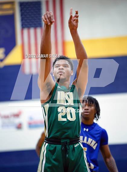 Thumbnail 3 in St. Vincent-St. Mary vs. Lincoln photogallery.