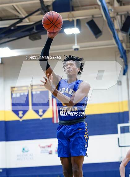 Thumbnail 2 in St. Vincent-St. Mary vs. Lincoln photogallery.