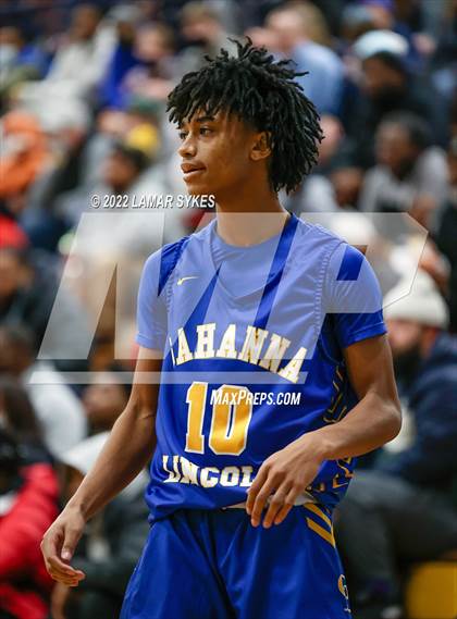 Thumbnail 2 in St. Vincent-St. Mary vs. Lincoln photogallery.