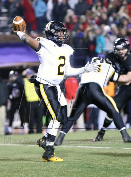 Thumbnail 2 in Maryville vs. Hendersonville (TSSAA Division I Class 6A BlueCross Bowl) photogallery.