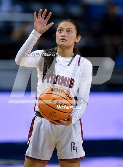 Thumbnail 2 in Pyramid Lake vs. Eureka (NIAA 1A State Championship) photogallery.