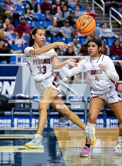 Thumbnail 1 in Pyramid Lake vs. Eureka (NIAA 1A State Championship) photogallery.