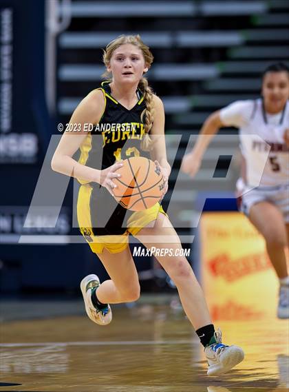 Thumbnail 1 in Pyramid Lake vs. Eureka (NIAA 1A State Championship) photogallery.