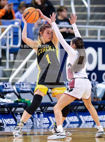 Thumbnail 1 in Pyramid Lake vs. Eureka (NIAA 1A State Championship) photogallery.
