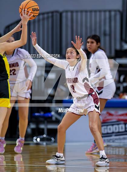 Thumbnail 3 in Pyramid Lake vs. Eureka (NIAA 1A State Championship) photogallery.