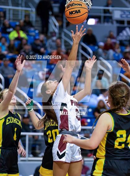 Thumbnail 1 in Pyramid Lake vs. Eureka (NIAA 1A State Championship) photogallery.