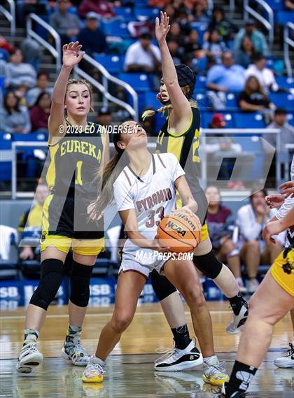 Thumbnail 1 in Pyramid Lake vs. Eureka (NIAA 1A State Championship) photogallery.