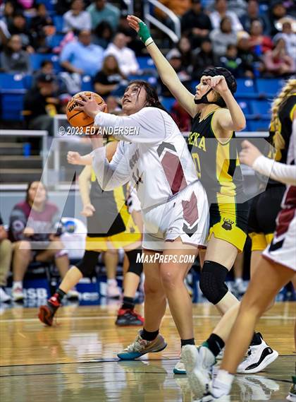 Thumbnail 3 in Pyramid Lake vs. Eureka (NIAA 1A State Championship) photogallery.