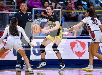 Thumbnail 2 in Pyramid Lake vs. Eureka (NIAA 1A State Championship) photogallery.