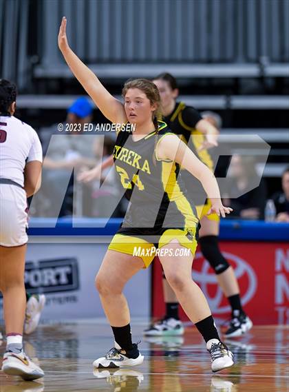 Thumbnail 1 in Pyramid Lake vs. Eureka (NIAA 1A State Championship) photogallery.