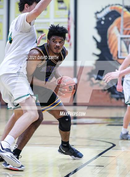 Thumbnail 3 in Rock Bridge vs Ruskin (Summit Grill Shootout) photogallery.