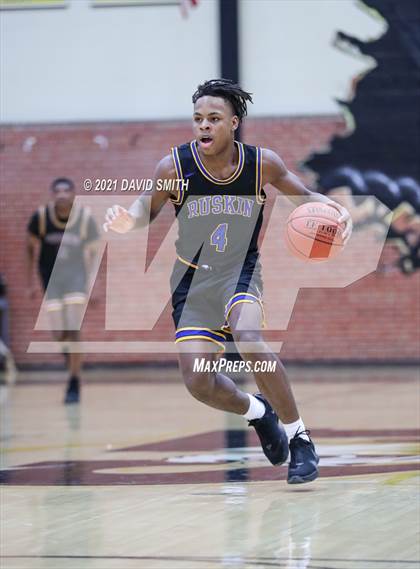 Thumbnail 2 in Rock Bridge vs Ruskin (Summit Grill Shootout) photogallery.