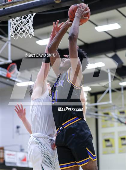 Thumbnail 2 in Rock Bridge vs Ruskin (Summit Grill Shootout) photogallery.