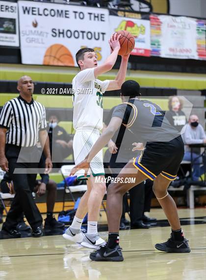 Thumbnail 1 in Rock Bridge vs Ruskin (Summit Grill Shootout) photogallery.