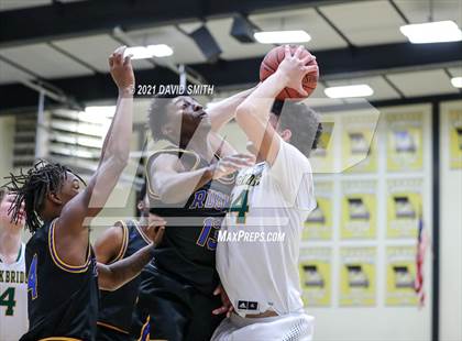 Thumbnail 2 in Rock Bridge vs Ruskin (Summit Grill Shootout) photogallery.