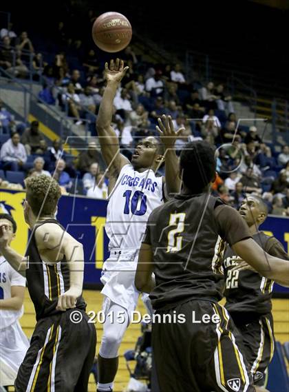 Thumbnail 2 in Crespi vs. Capital Christian (CIF State D4 Final) photogallery.