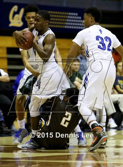 Thumbnail 1 in Crespi vs. Capital Christian (CIF State D4 Final) photogallery.