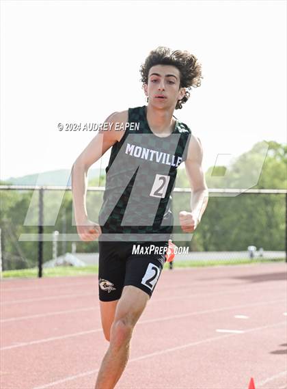Thumbnail 2 in New Jersey Athletic Conference Meet photogallery.