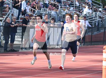 Thumbnail 2 in New Jersey Athletic Conference Meet photogallery.