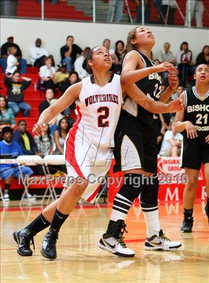 Thumbnail 1 in Bishop Montgomery vs. Harvard-Westlake (CIF SoCal D4 Final) photogallery.