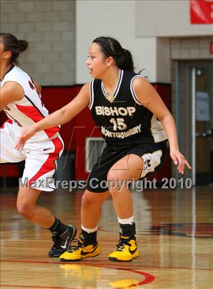 Thumbnail 2 in Bishop Montgomery vs. Harvard-Westlake (CIF SoCal D4 Final) photogallery.