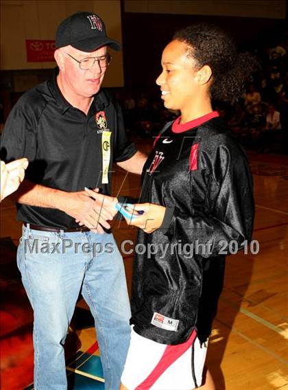Thumbnail 3 in Bishop Montgomery vs. Harvard-Westlake (CIF SoCal D4 Final) photogallery.