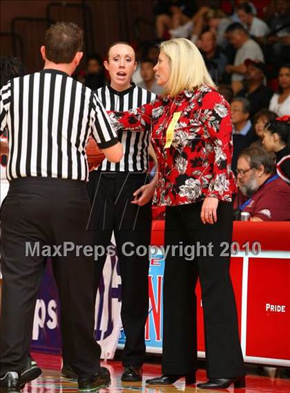 Thumbnail 2 in Bishop Montgomery vs. Harvard-Westlake (CIF SoCal D4 Final) photogallery.