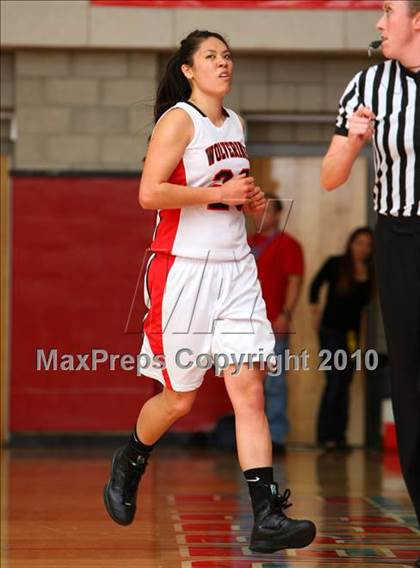 Thumbnail 2 in Bishop Montgomery vs. Harvard-Westlake (CIF SoCal D4 Final) photogallery.